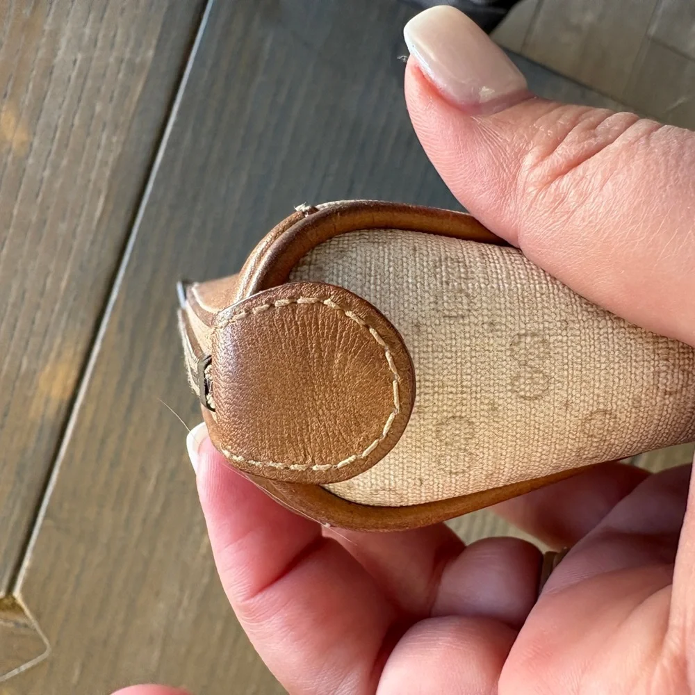 vintage Gucci Cream and Brown Cosmetic Bag